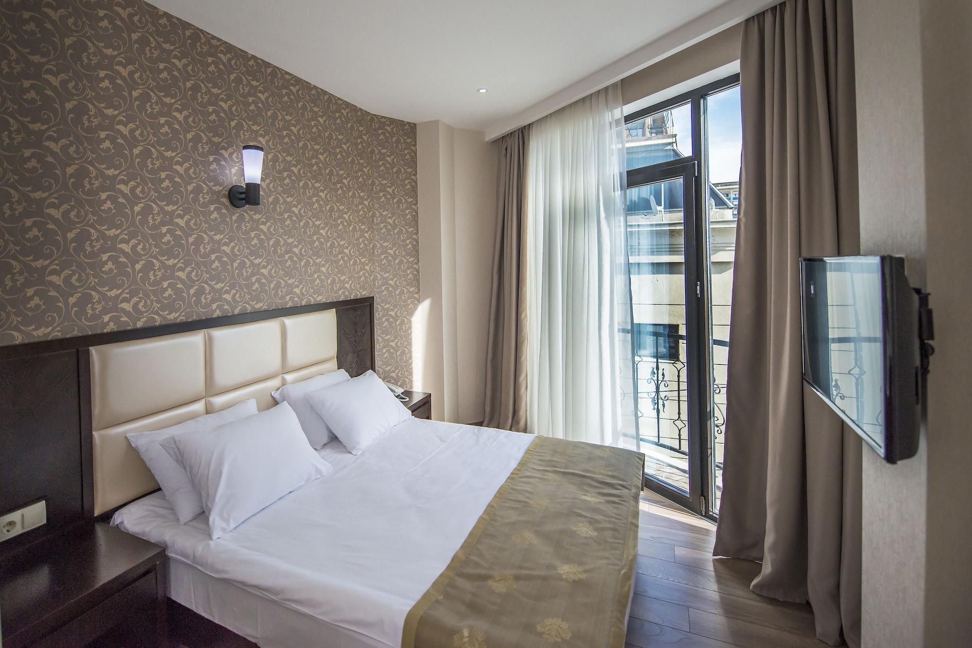 Tbilisi Inn Buitenkant foto