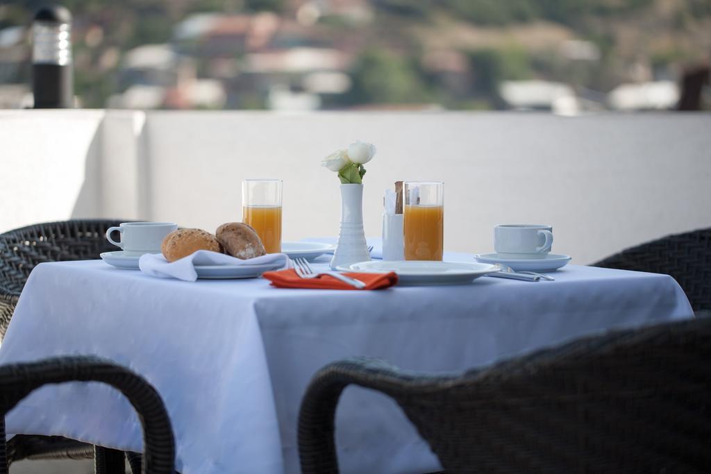 Tbilisi Inn Buitenkant foto