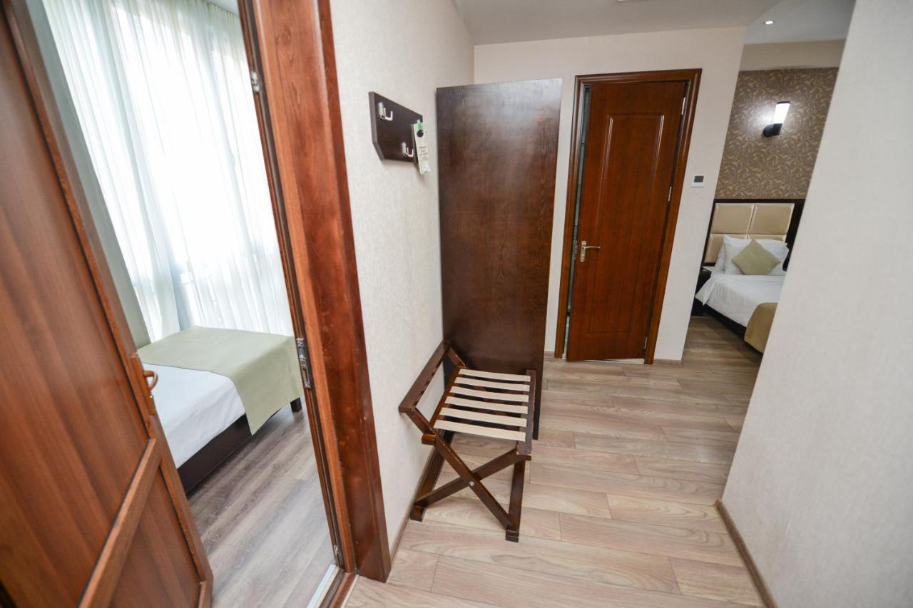 Tbilisi Inn Buitenkant foto